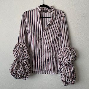 Puffy sleeve blouse striped